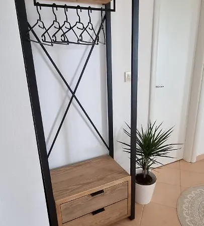 Apartment Sa Pogledom Na U Linardicima *