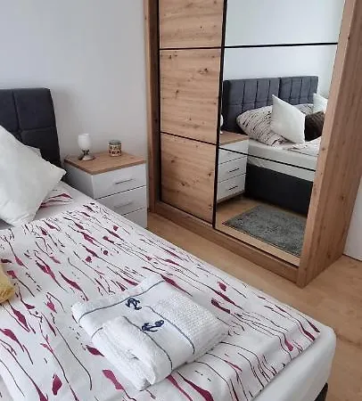 Sa Pogledom Na U Linardicima *